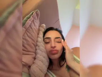 AprilRosse  live sex cam