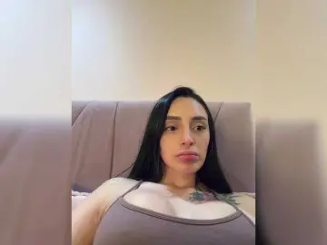 AprilRosse  live sex cam