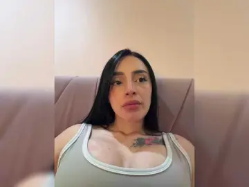 AprilRosse  live sex cam