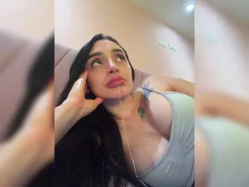 AprilRosse  live sex cam