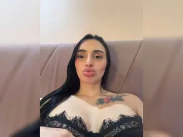AprilRosse  live sex cam