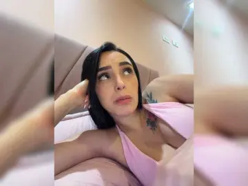 AprilRosse  live sex cam