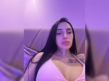 AprilRosse  live sex cam