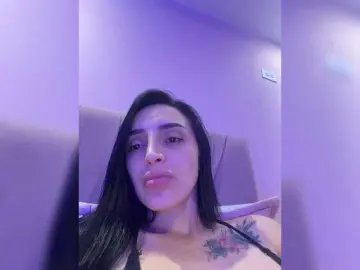 AprilRosse  live sex cam