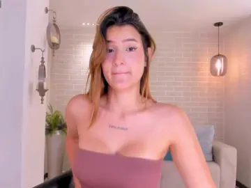 BellaThompson  live sex cam