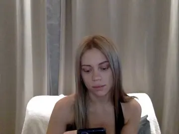 IconicDomi  live sex cam