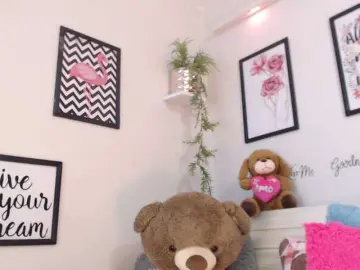 Joliet2  live sex cam