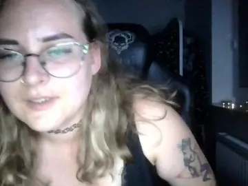 LucyKiss  live sex cam
