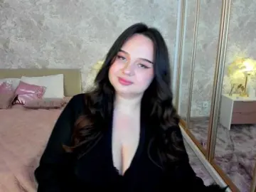 MaddyCroft  live sex cam