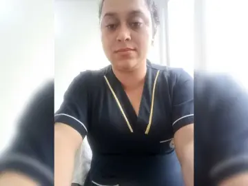 Queen-yess011  live sex cam