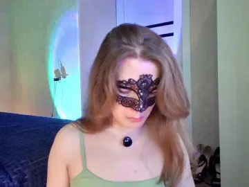 Rosea  live sex cam