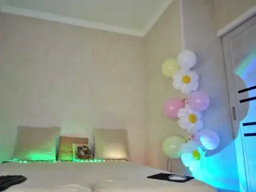 Rosea  live sex cam