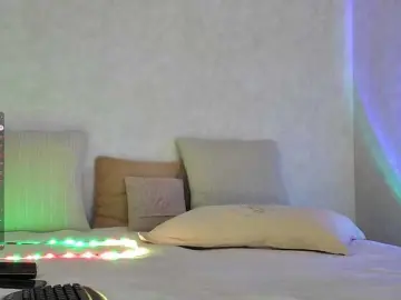 Rosea  live sex cam