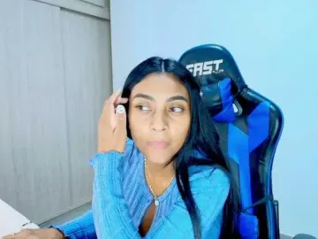 Sophiiaaxx  live sex cam