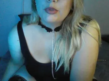 Masia-1  live sex cam