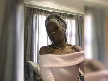 Thandieee  live sex cam