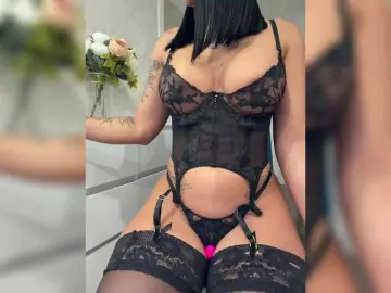 VikiKiss  live sex cam