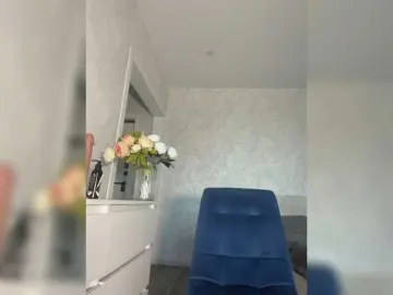 VikiKiss  live sex cam