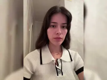 YourBella  live sex cam