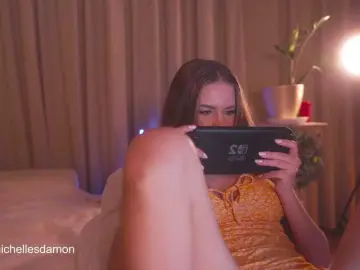 Astriad  live sex cam