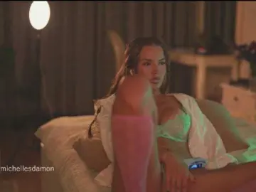 Astriad  live sex cam