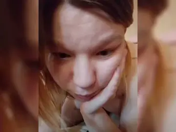 Demon1e1  live sex cam