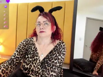 Lupita223  live sex cam