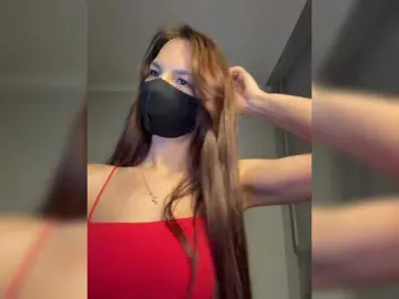 Saliss1  live sex cam