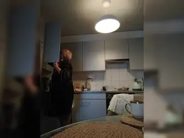 SweetCherry00  live sex cam