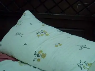 Big-tirries  live sex cam