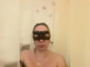 Viklos2017  live sex cam