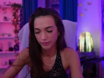 AlexisLovee  live sex cam