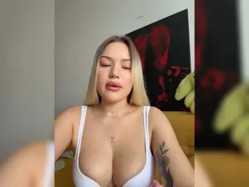 Eva-Kitty1  live sex cam