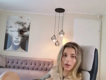 LennaGodess  live sex cam