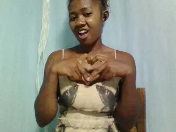 Reliane12  live sex cam