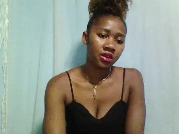 Reliane12  live sex cam