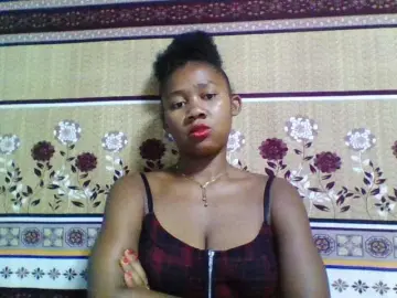 Reliane12  live sex cam