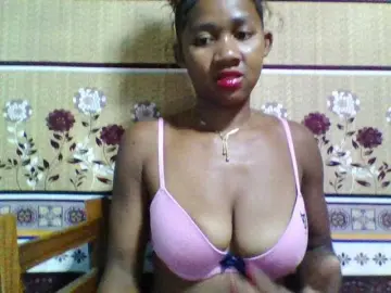 Reliane12  live sex cam