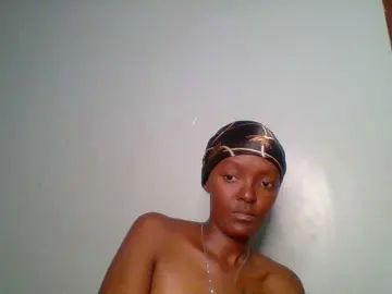 Sweet-spicydall  live sex cam