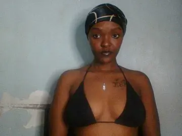Sweet-spicydall  live sex cam