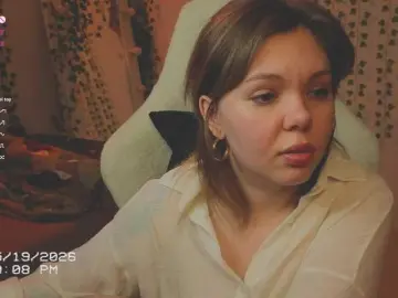 AnnaSebastian  live sex cam