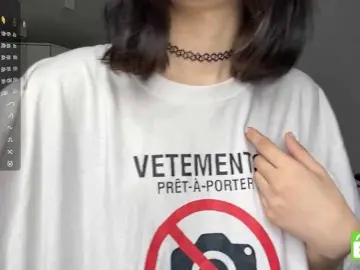 CaronCorti  live sex cam