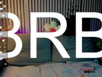 Casey-Sweeet  live sex cam