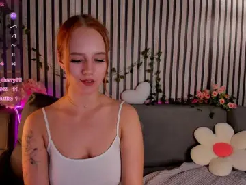 Casey-Sweeet  live sex cam