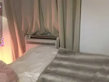 LumiNika1  live sex cam