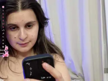 LumiNika1  live sex cam