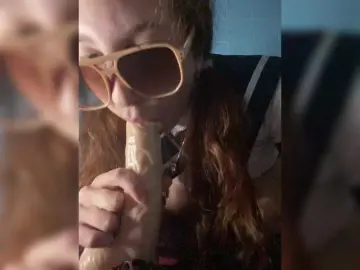 NikaLovee  live sex cam
