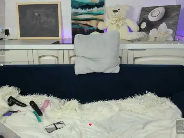 Rosieroberts  live sex cam