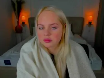 BlondiNi  live sex cam