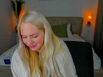 BlondiNi  live sex cam